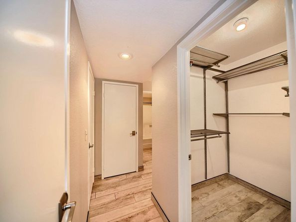 510 Canyon Oaks Dr C, Oakland CA 94605