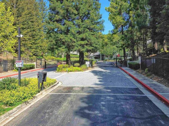 510 Canyon Oaks Dr C, Oakland CA 94605