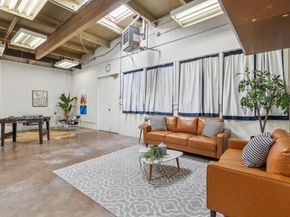 2112 West St 2, Oakland CA 94612