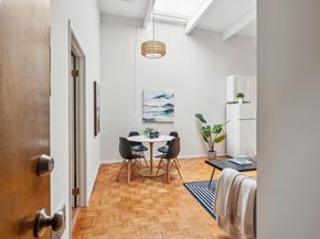 2112 West St 2, Oakland CA 94612