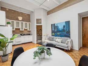 2112 West St 2, Oakland CA 94612