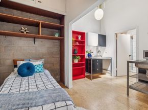 2112 West St 2, Oakland CA 94612