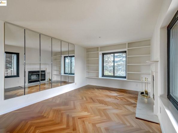 805 Red Leaf Court, San Francisco CA 94134