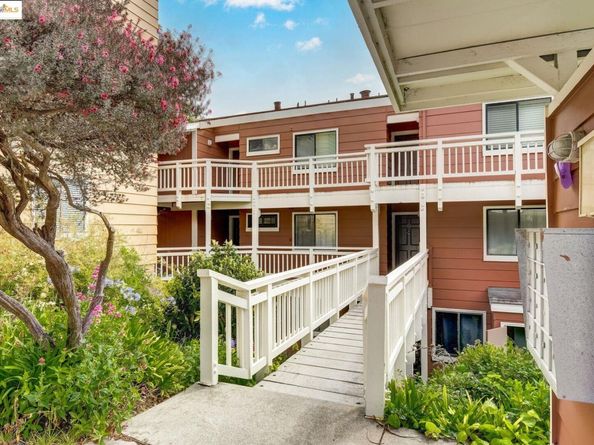 805 Red Leaf Court, San Francisco CA 94134