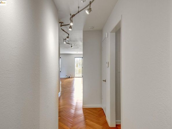 805 Red Leaf Court, San Francisco CA 94134