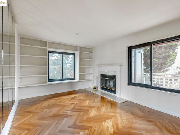 805 Red Leaf Court, San Francisco CA 94134