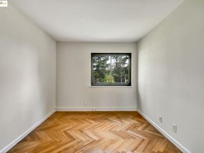 805 Red Leaf Court, San Francisco CA 94134