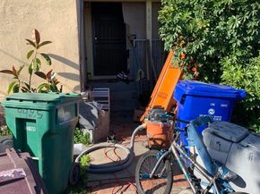 9423 C St., Oakland CA 94603