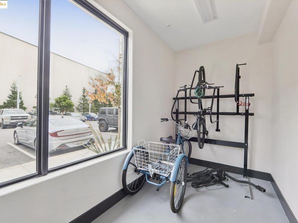 2881 Tradewind Dr, Alameda CA 94501
