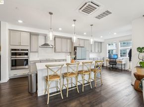 2881 Tradewind Dr, Alameda CA 94501