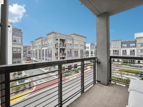 2881 Tradewind Dr, Alameda CA 94501