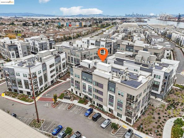 2881 Tradewind Dr, Alameda CA 94501