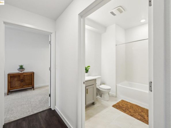 2881 Tradewind Dr, Alameda CA 94501