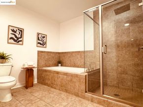 222 Broadway APT 1412, Oakland CA 94607
