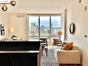 222 Broadway APT 1412, Oakland CA 94607