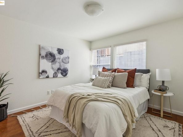 22 Moss Ave 107, Oakland CA 94610
