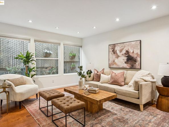 22 Moss Ave 107, Oakland CA 94610