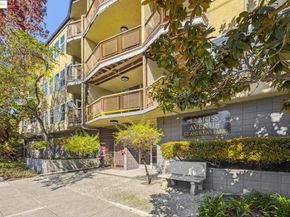 22 Moss Ave 107, Oakland CA 94610