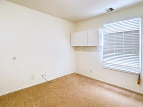 686 10Th St 6, Oakland CA 94607
