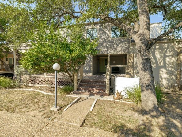 537 Venture BLVD S, Point Venture TX 78645