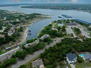 537 Venture BLVD S, Point Venture TX 78645
