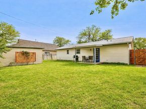 803 E 3rd ST, Georgetown TX 78626