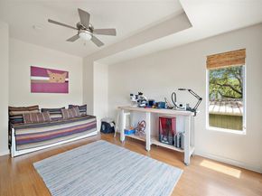 1411 E 2nd ST B2, Austin TX 78702