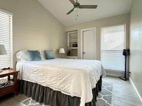 2902 Cole ST 311, Austin TX 78705