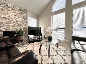 2902 Cole ST 311, Austin TX 78705