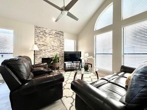 2902 Cole ST 311, Austin TX 78705