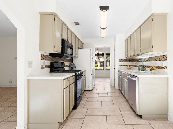 2605 Edenwood DR, Austin TX 78745