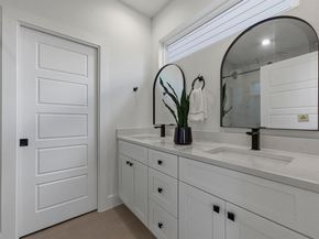 911 Calle Limon 1, Austin TX 78702