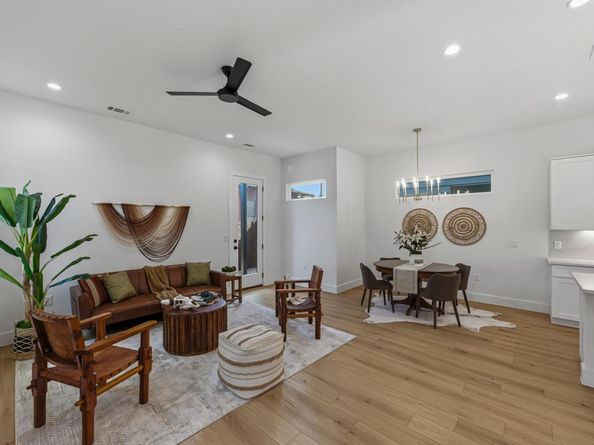 911 Calle Limon 1, Austin TX 78702