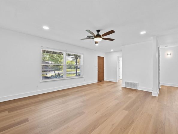 5600 Delwood DR, Austin TX 78723