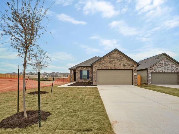 1529 Carriageway DR, Georgetown TX 78626