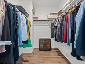 432 Wolf Springs RD, Georgetown TX 78628