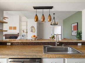 1910 Robbins PL 311, Austin TX 78705