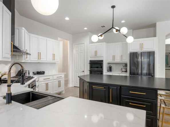 409 Ridgetop BND, Cedar Park TX 78613