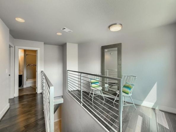 1302 E 3rd ST B, Austin TX 78702