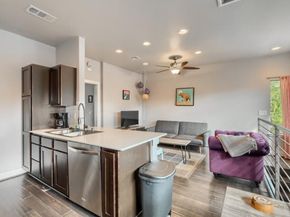 1302 E 3rd ST B, Austin TX 78702