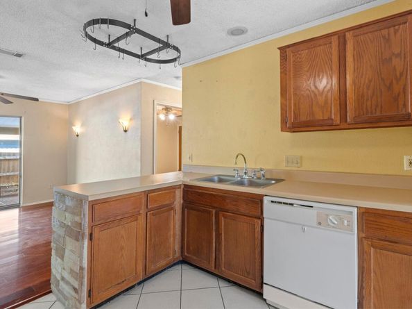 12705 Acadian TRL, Austin TX 78727