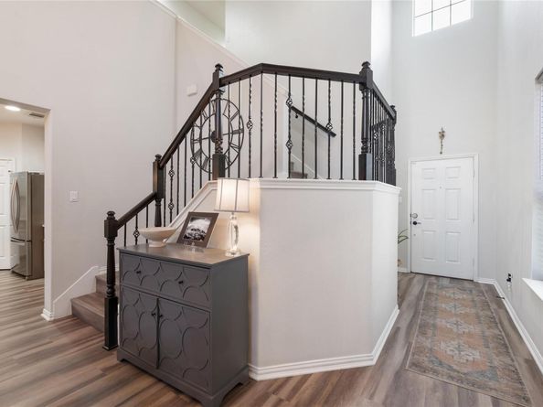 10144 Wading Pool PATH, Austin TX 78748