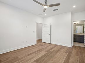 200 W 56th ST 8103, Austin TX 78751