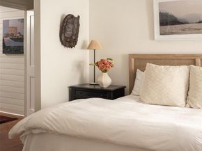 5207 Valley Oak DR, Austin TX 78731