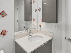 1800 E 4th ST 223, Austin TX 78702