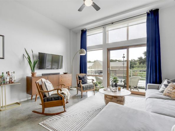 2124 E 6th ST E 205, Austin TX 78702