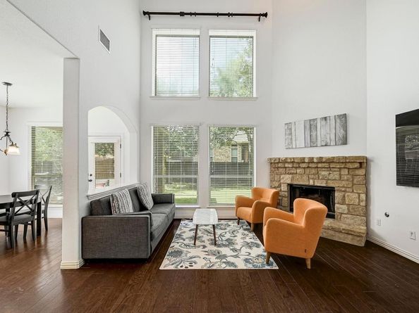 2229 Turtle Mountain BND, Austin TX 78748