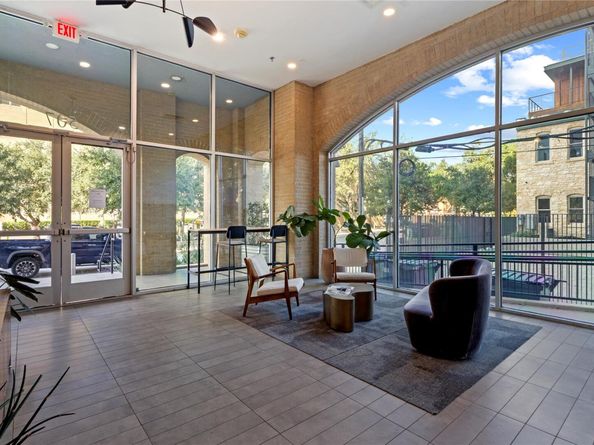 507 Sabine ST 509, Austin TX 78701
