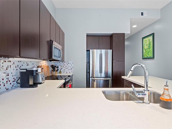 507 Sabine ST 509, Austin TX 78701