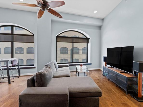 507 Sabine ST 509, Austin TX 78701